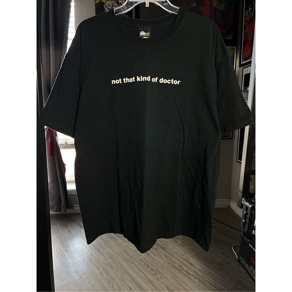 Y2k Think Geek Not That Kind Of Doctor Funny Tee - image 1